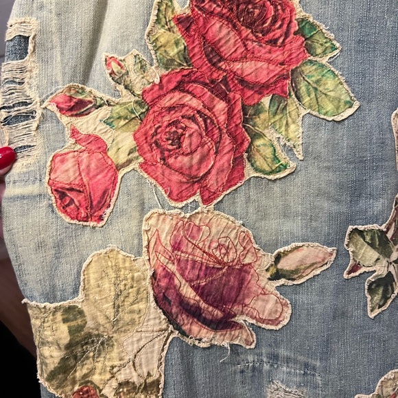 Magnolia Pearl Distressed Floral Denim Jumpsuit appliqué one size OSFM - Picture 6 of 11